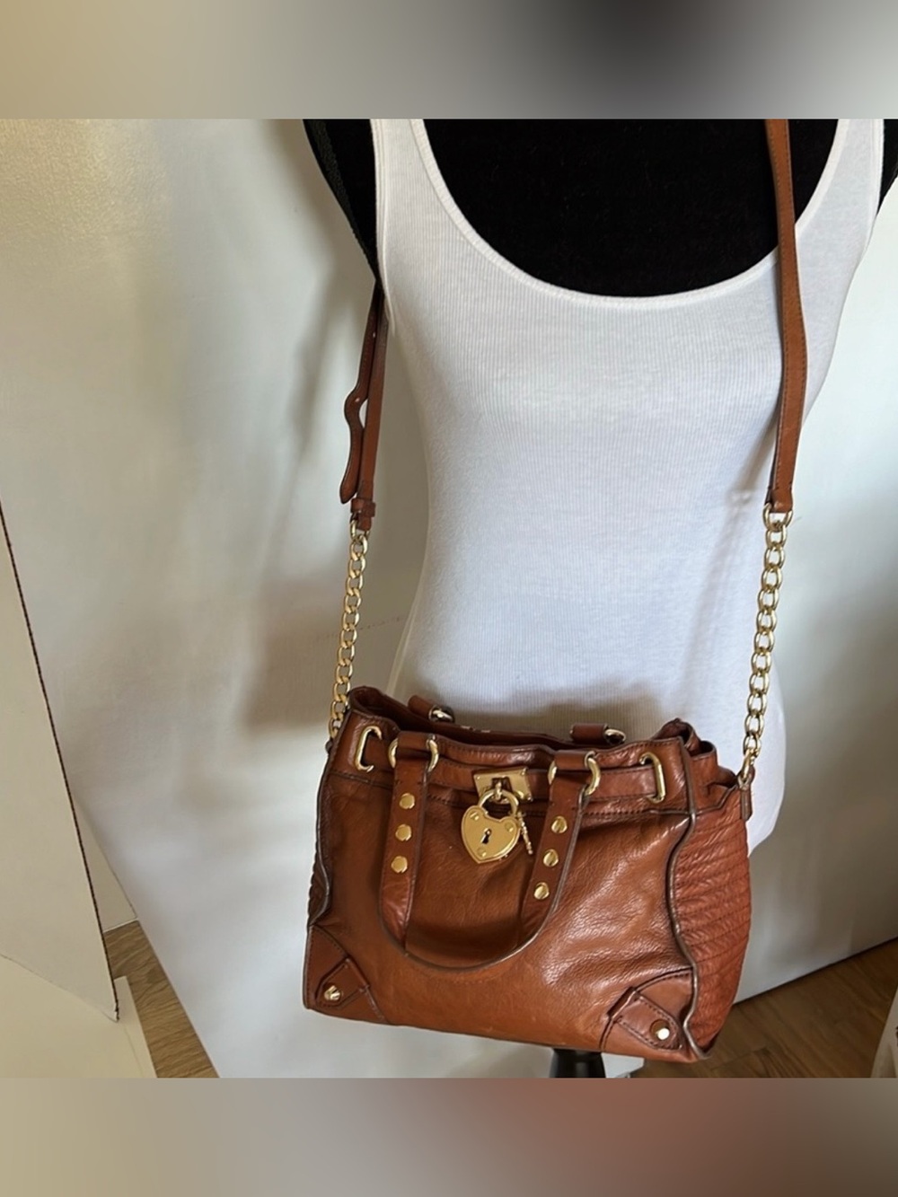 Vintage Juicy Couture Brown Leather Y2K Heart Lock Crossbody Bag Gold Chain
